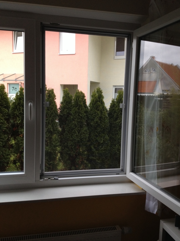Fliegengitter zum Einhängen vor das Fenster (fix & fertig) | Flairline