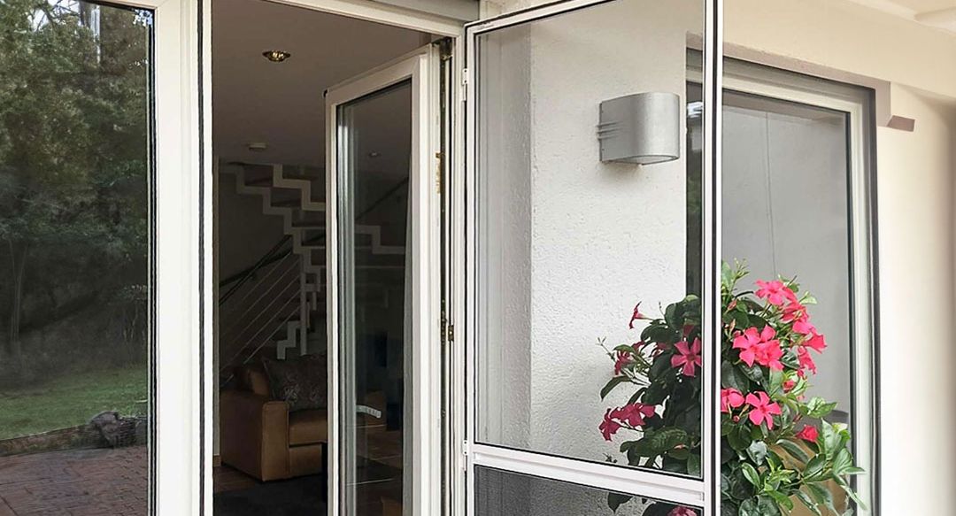 Fliegengitter für einseitige Türen