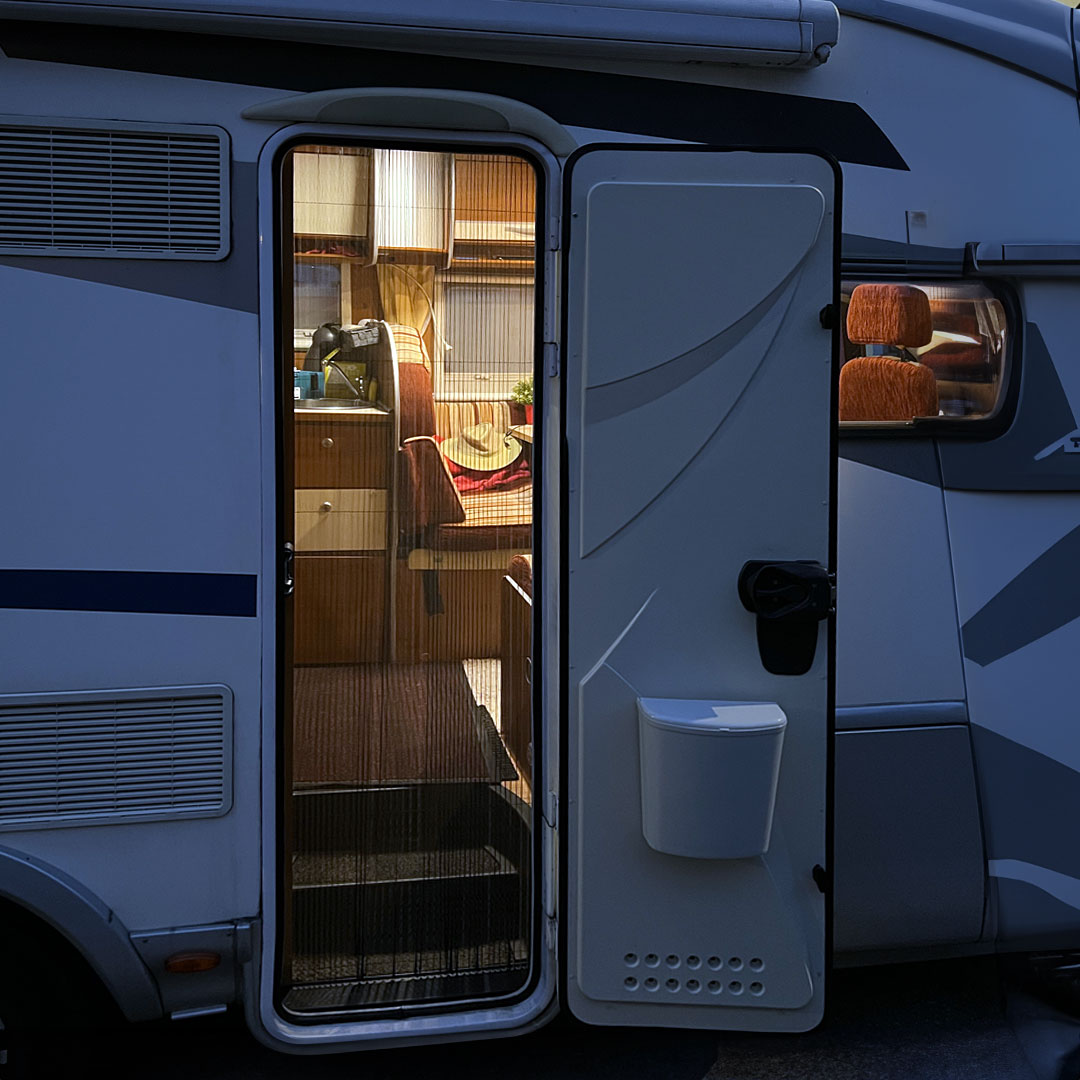Plisséhordeur voor caravans | slechts 22 mm ruimte nodig voor plaatsing | Slimline22