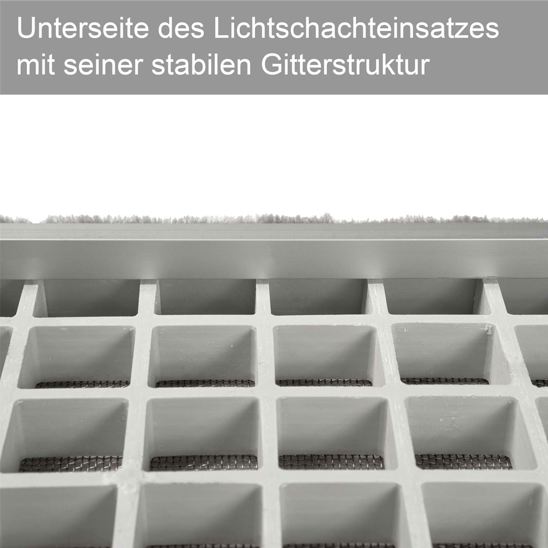 Gitterstruktur Unterseite des Lichtschachteinsatzes.