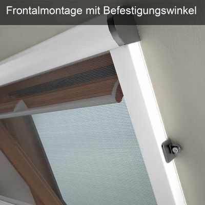 Detail Frontalmontage Insektenschutzrollo am Dachfenster mit Befestigungswinkel