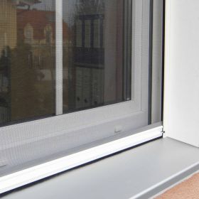Insektenschutzrollo für Fenster | Klemmoption für Rollo-Kasten | Adria