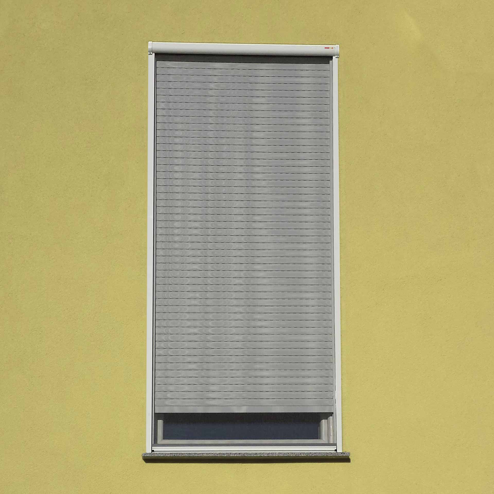 Preiswertes Insektenschutzrollo auf Maß für bodentiefe Fenster | Adria