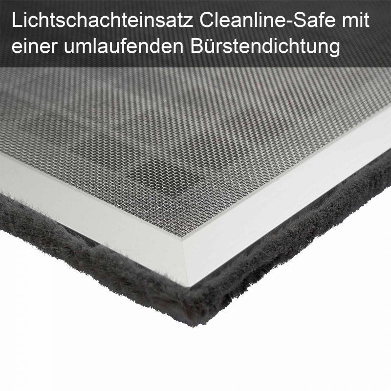 Dieser Lichtschachteinsatz kann mit Kette gesichert werden | Cleanline-Safe