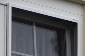 Fliegengitter-Rahmen | für Fenster mit Wetterschenkel oder Wassernase | FlairlinePlus-WN